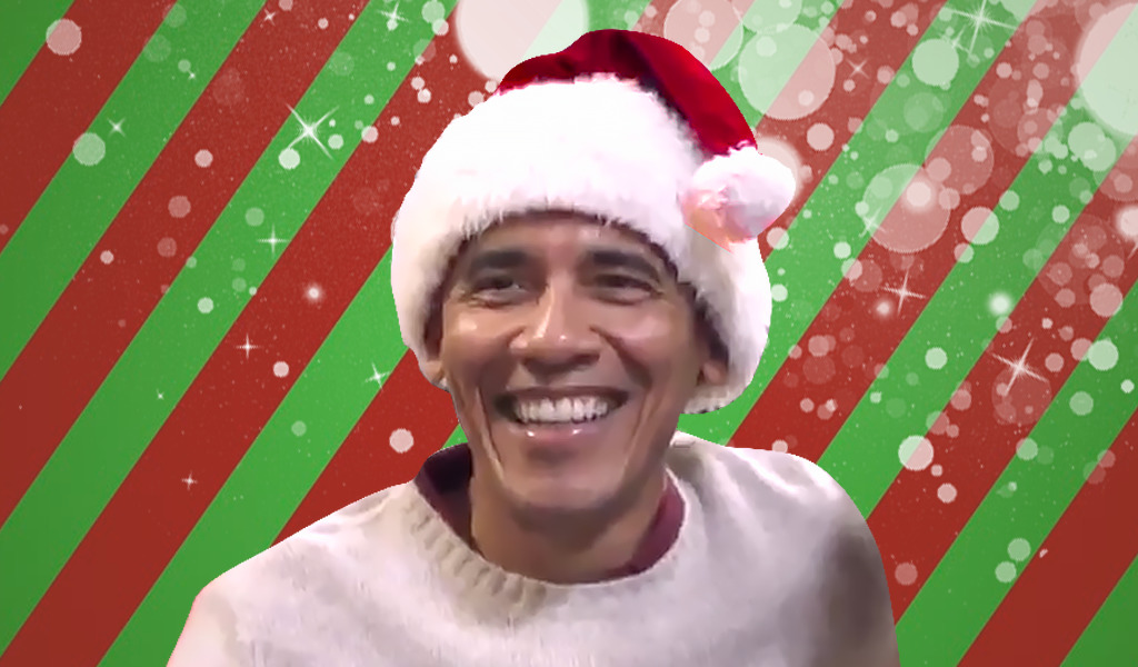 Видео дня: Барак Обама пришел в детскую больницу в костюме новогоднего волшебника