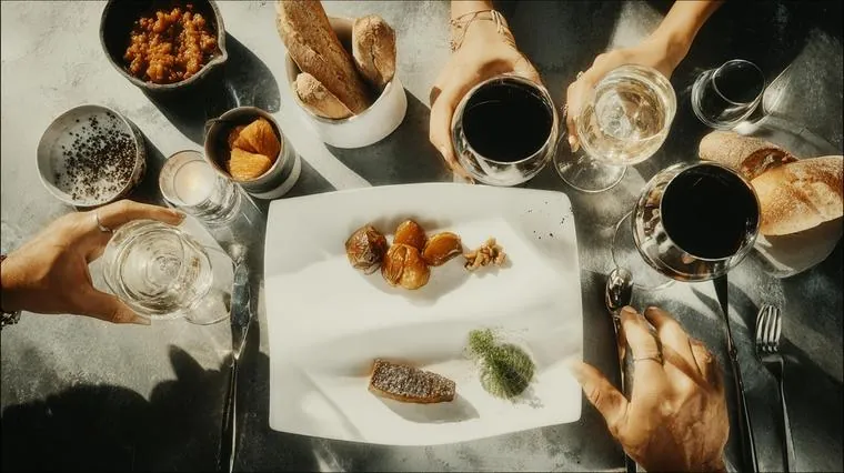 Французский застольный этикет: правила поведения и общения